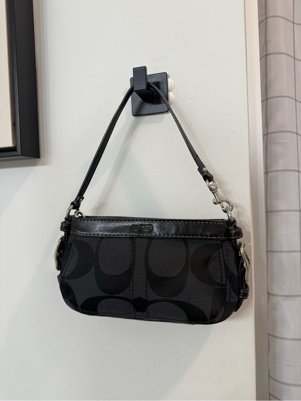 ULTRA RARE! Vintage Coach Signature Mini Zoe- Black/Silver